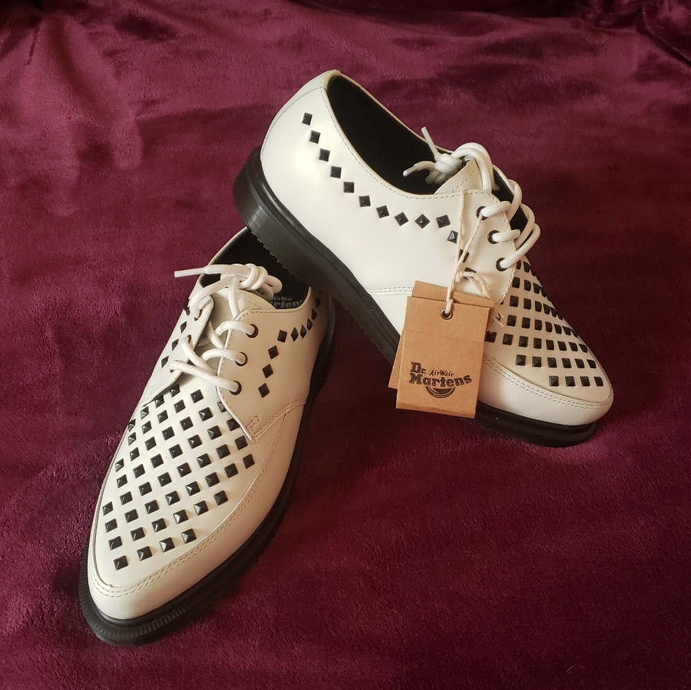 Dr. Martens Willis Stud White Smooth Leather Oxfor